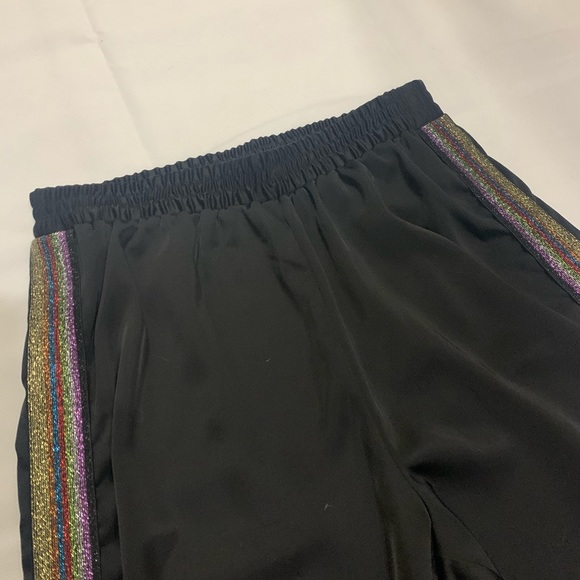 🌀 Black Wide Leg Pants - Picture 3 of 6